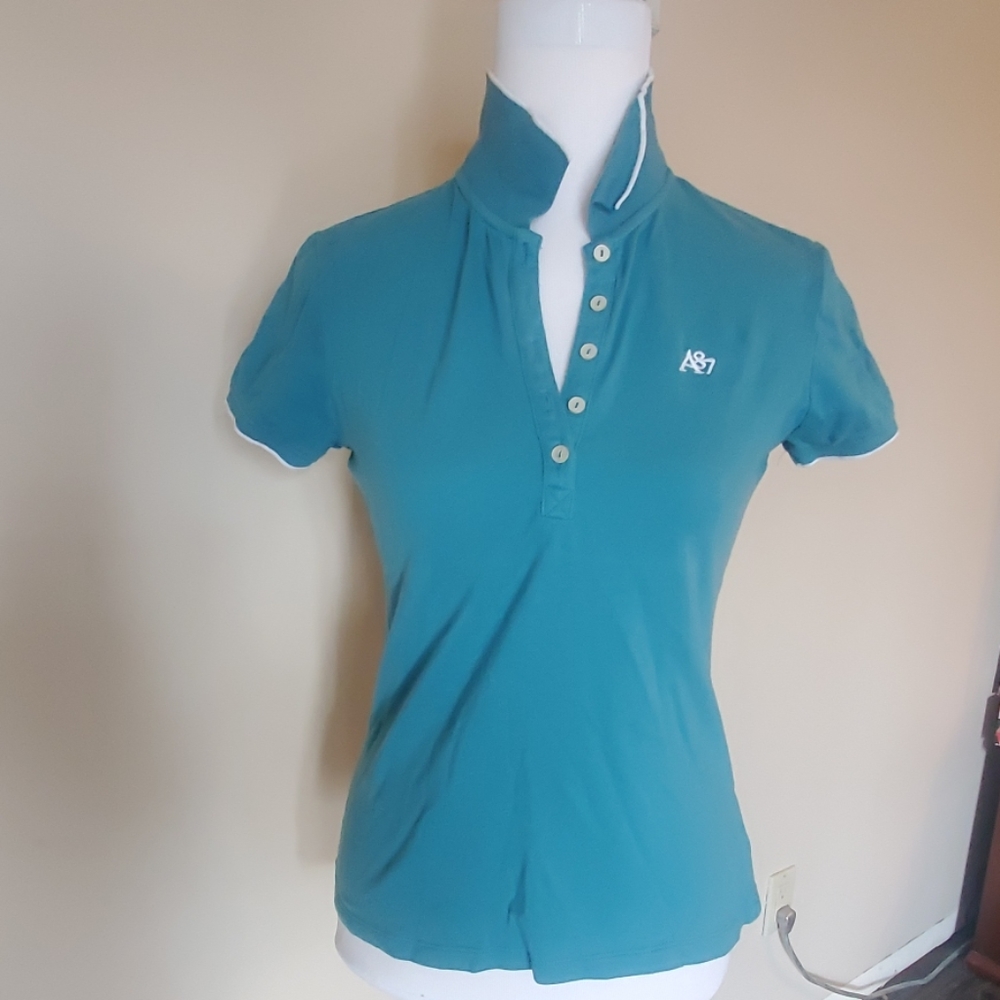 Short- sleeve collared shirt with white trim